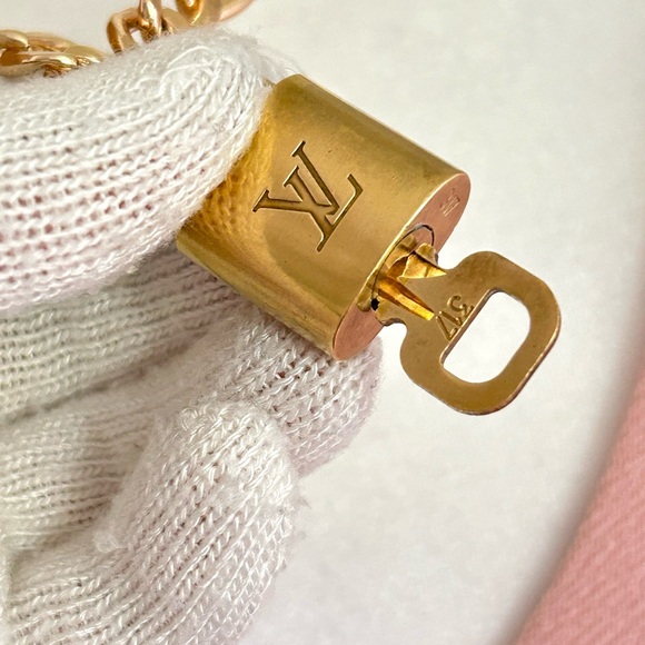 LOUIS VUITTON Padlock & Key Set Vintage Gold Plated Pre-Owned #317 - Picture 4 of 12